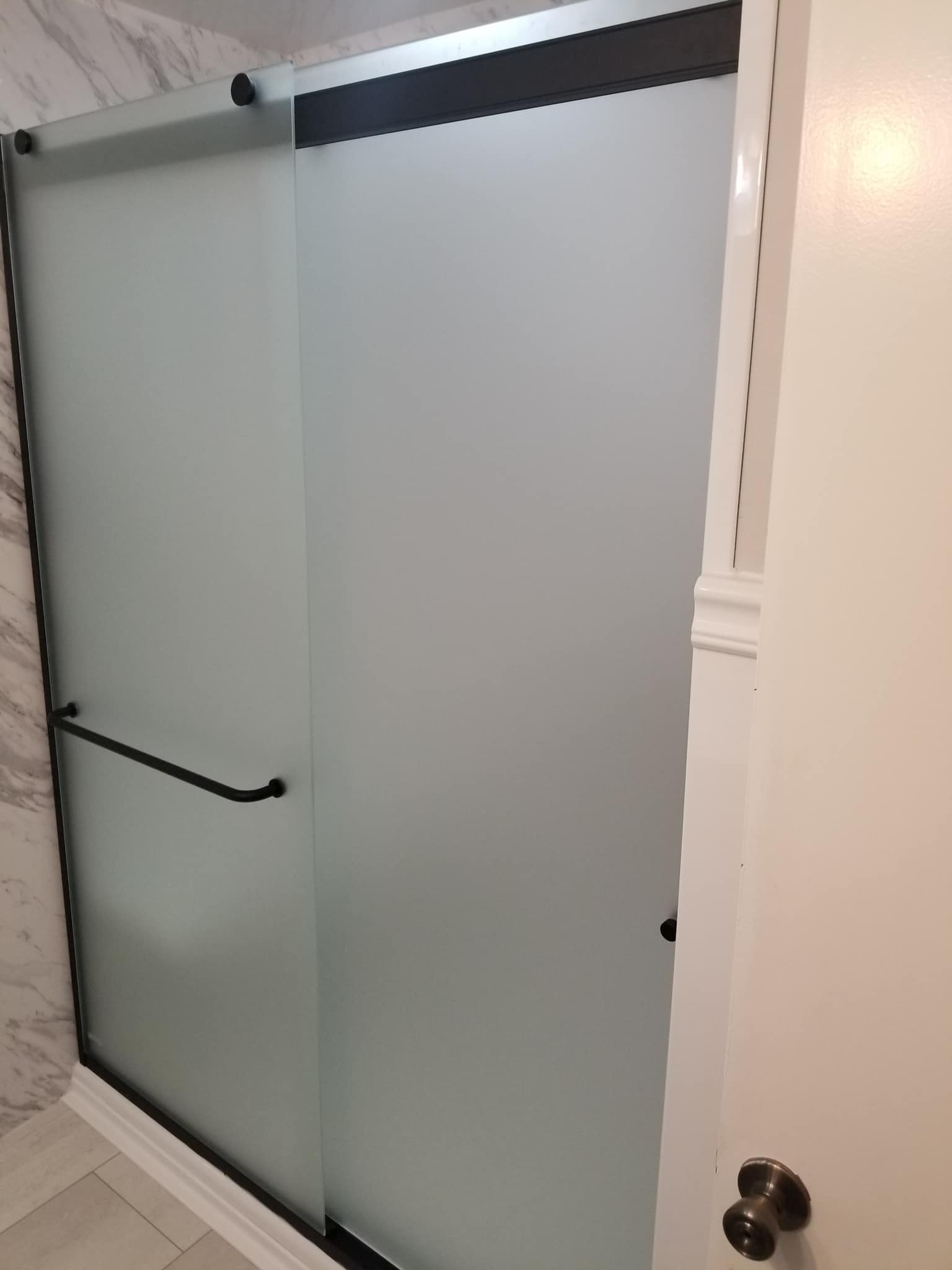 BATHROOM REMODELING NEAR ME DAYTON OHIO<br />
Frosted Shower Door
